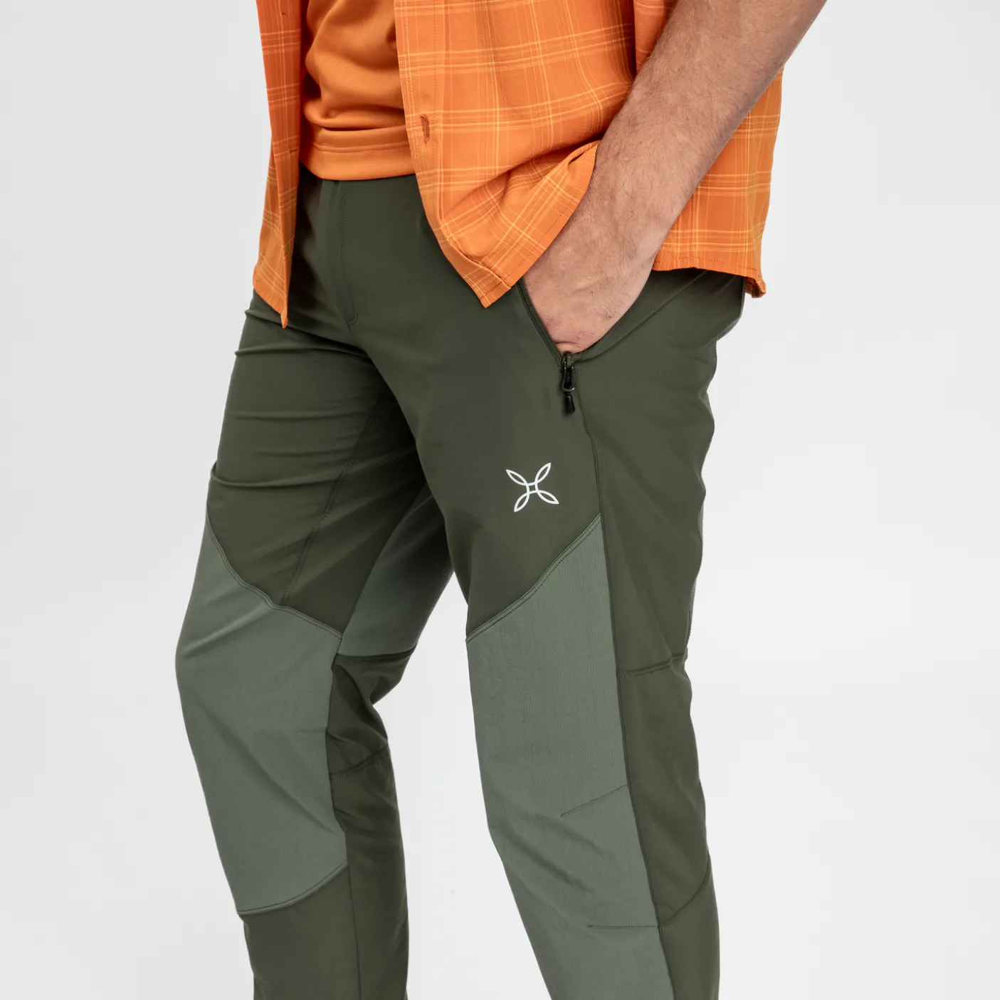 MOUNTAIN TREK PANTS
